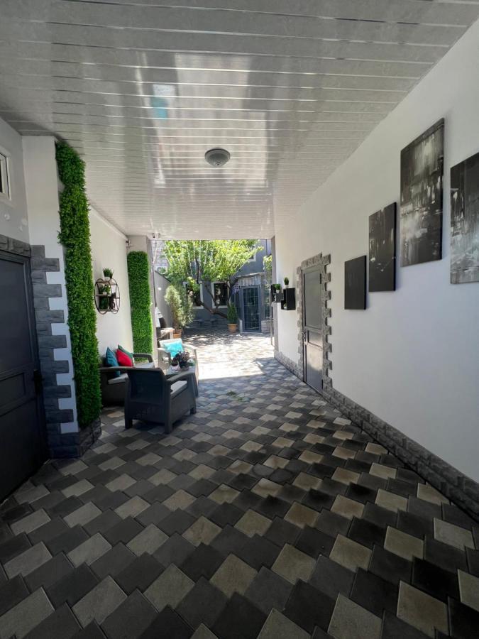 Апартаменты Cool Blue Interior Self Check In Ереван Экстерьер фото